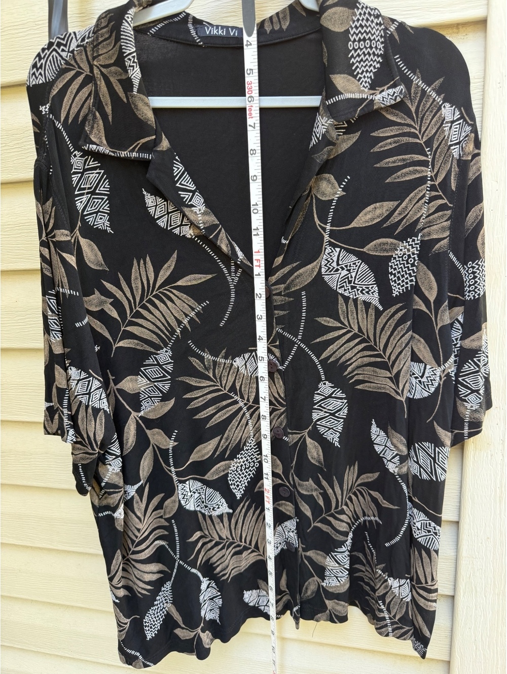 We Be Bop 2x women's black tropical leaf print button front blouse
